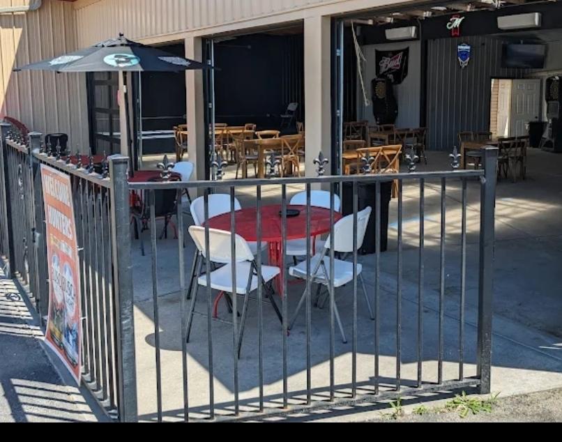Two Dog Bar & Grill